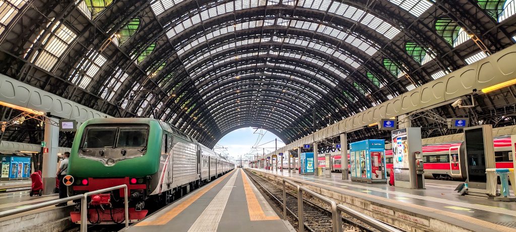 Milan to Venice train