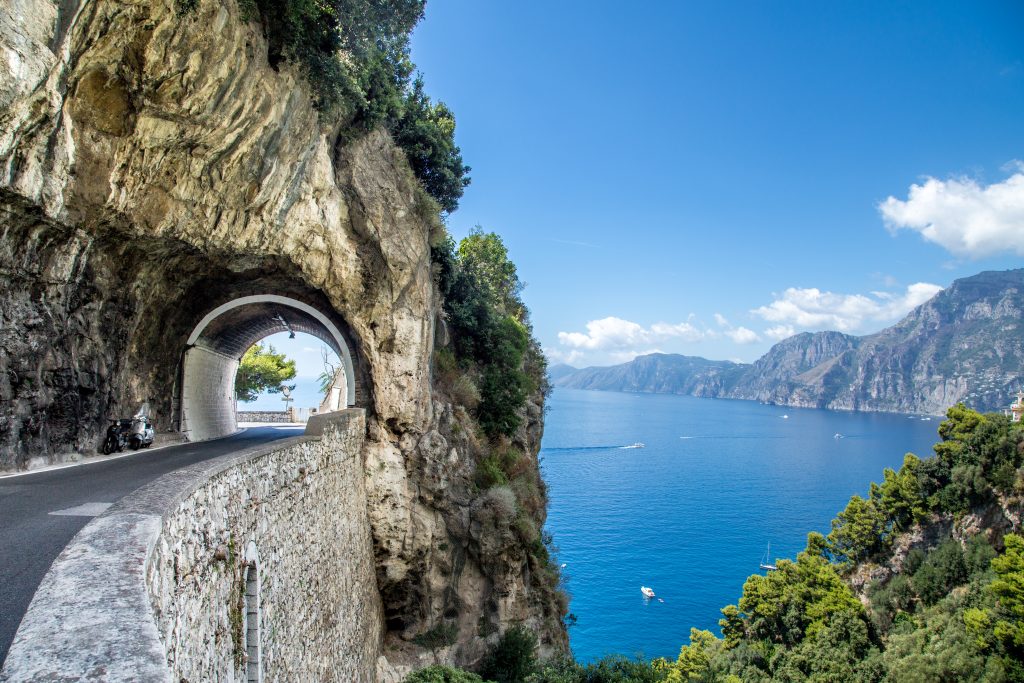 rome to naples train car