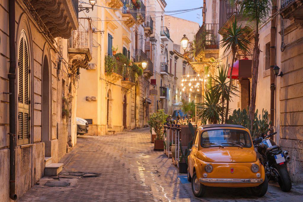 cobbled streets ortigia