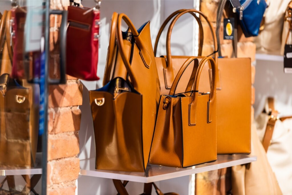 Shopping Siena travel guide