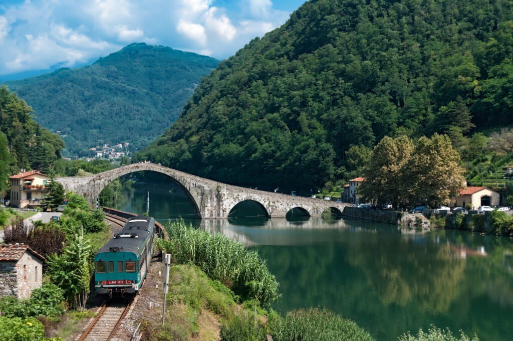 How to get around Tuscany
