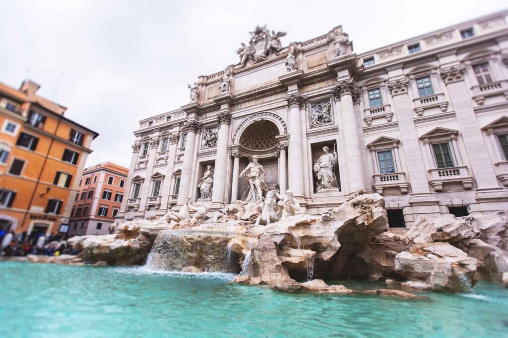 trevi fountain rome italy travel trends & statistics 2024