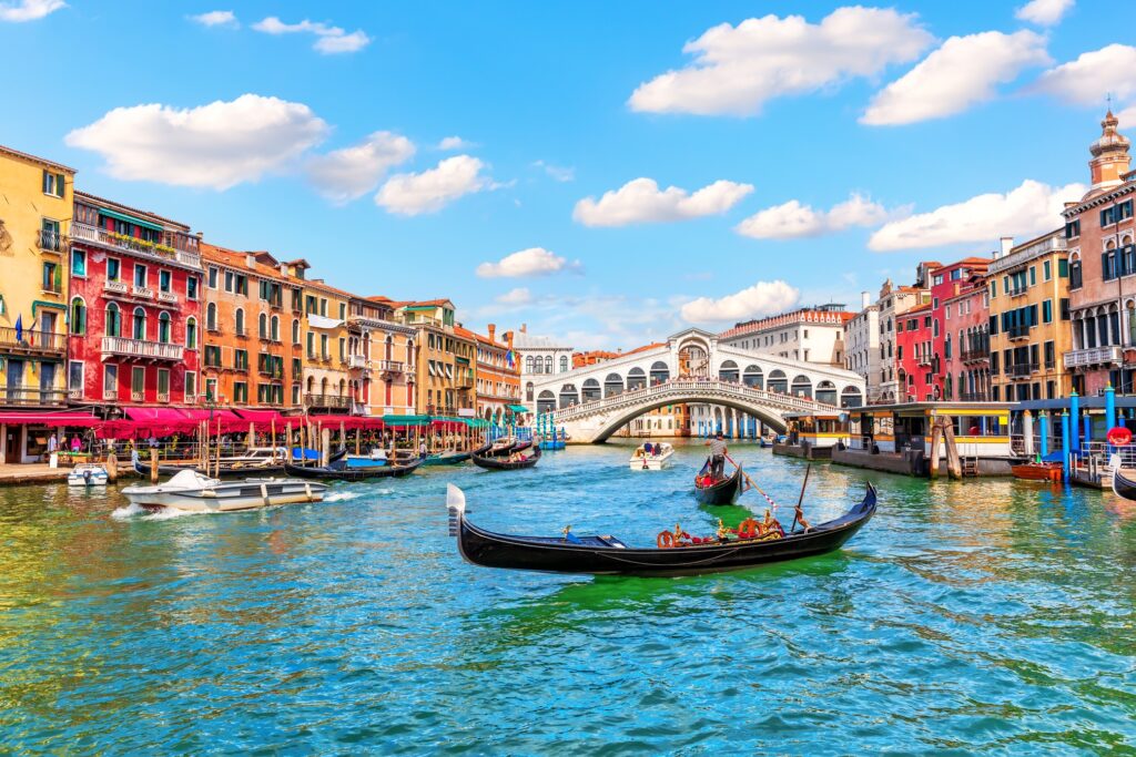 italy landmarks rialto bridge